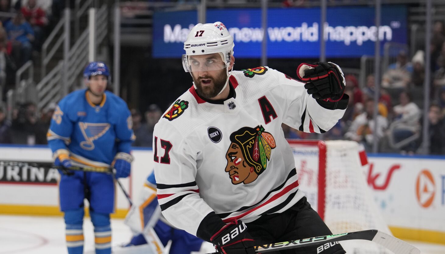 NextImg:Blackhawks sign Nick Foligno to 2-year contract extension