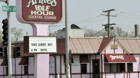The now-closed Arnie’s Idle Hour in Harvey.