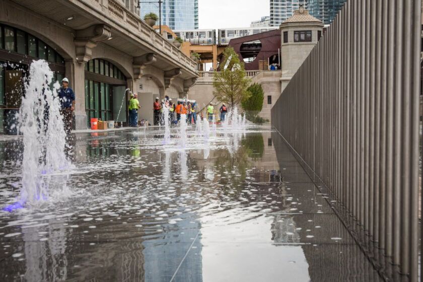 A new fountain between LaSalle Street and Wells Street, part of the final phase of the Riverwalk. | Santiago Covarrubias/Sun-Times