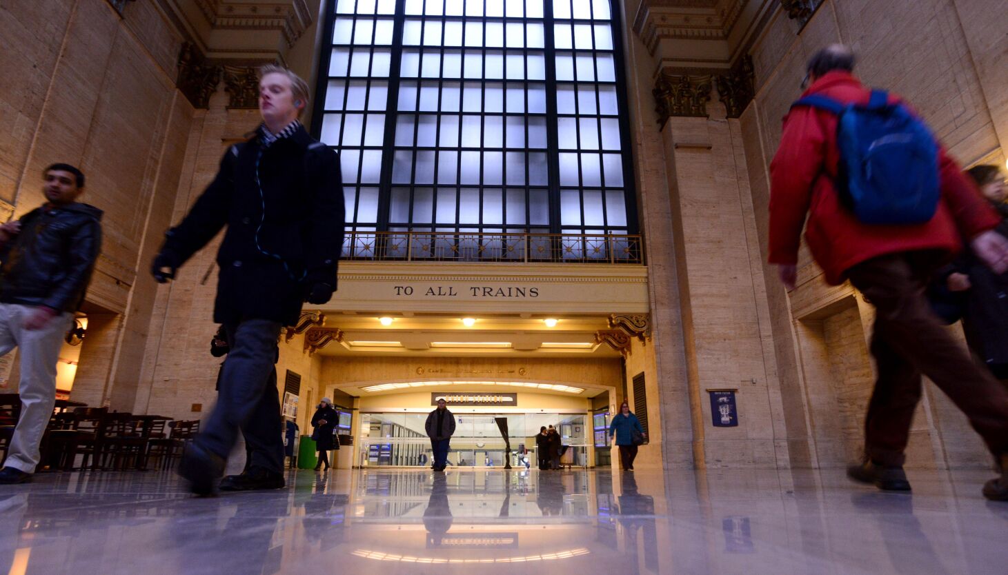 NextImg:Democratic leaders seek $837 million in federal funding to revamp Chicago’s Union Station
