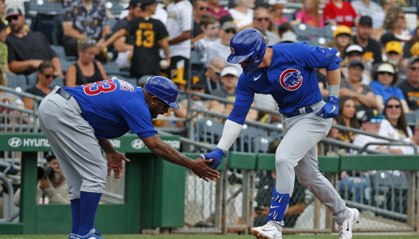 NextImg:Cubs 8, Pirates 3: The sweep is complete — and London is calling