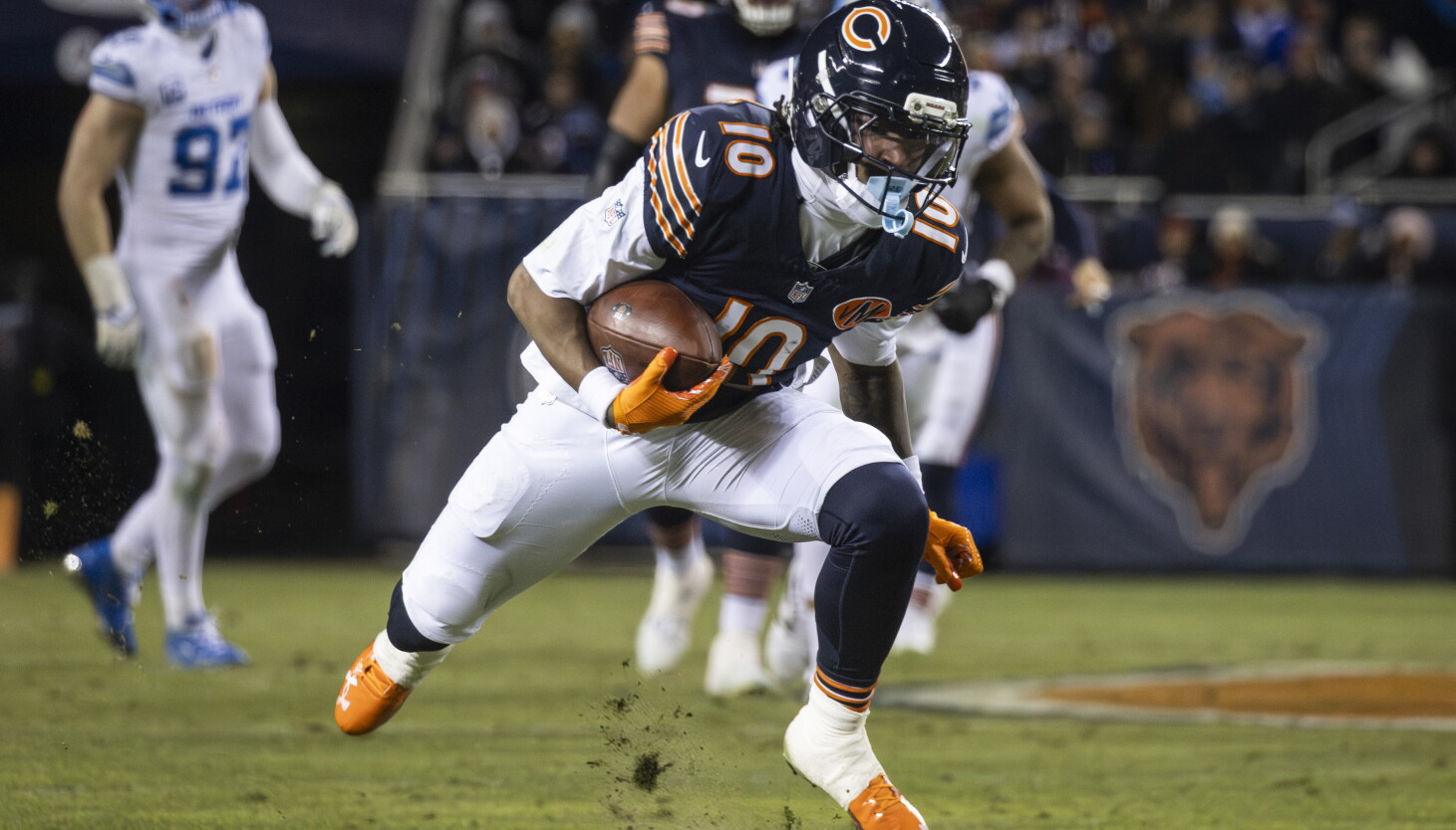 Variety has been spice of Bears’ pass game — and they might have another weapon returning Variety has been spice of Bears’ pass game — and they might have another weapon returning