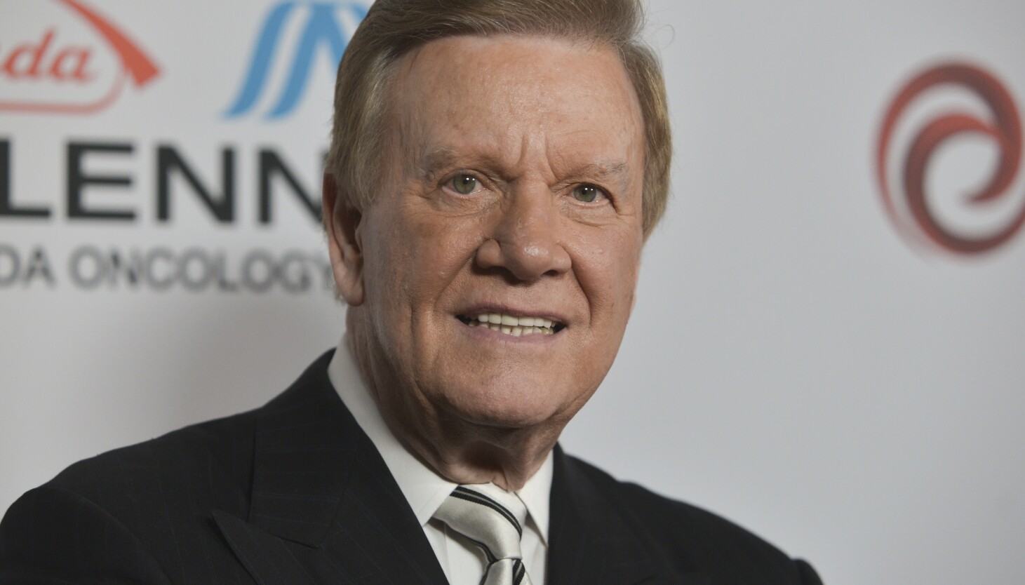 Wink Martindale, game-show host and an early TV interviewer of Elvis Presley, dies at 91