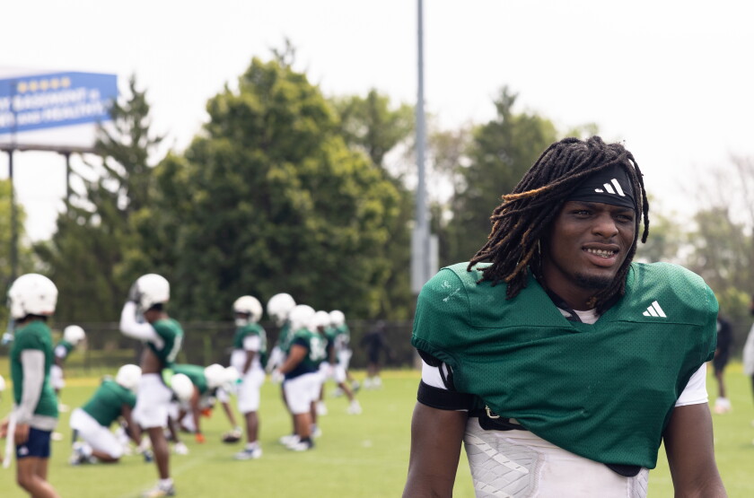 CSUFOOTBALL_260806-021.jpg