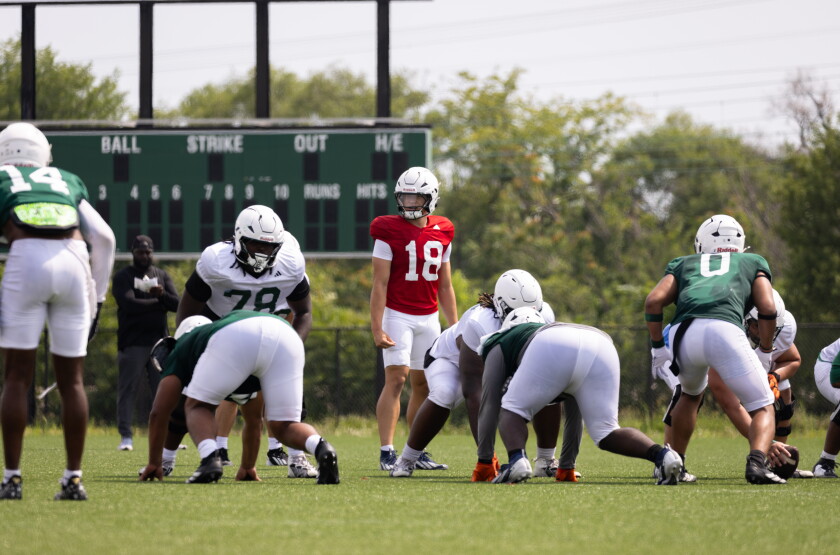 CSUFOOTBALL_260806-016A.jpg