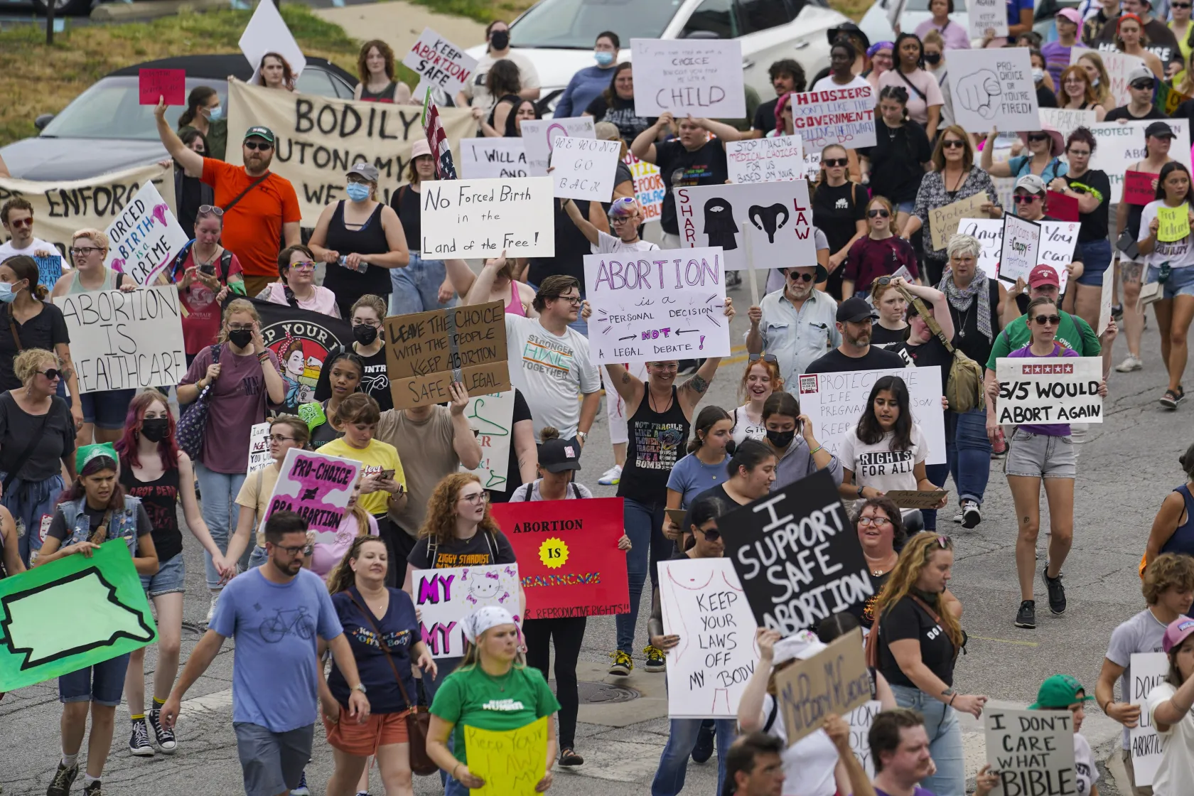 Featured image for What’s at stake in Illinois, now that Indiana has made most abortions illegal