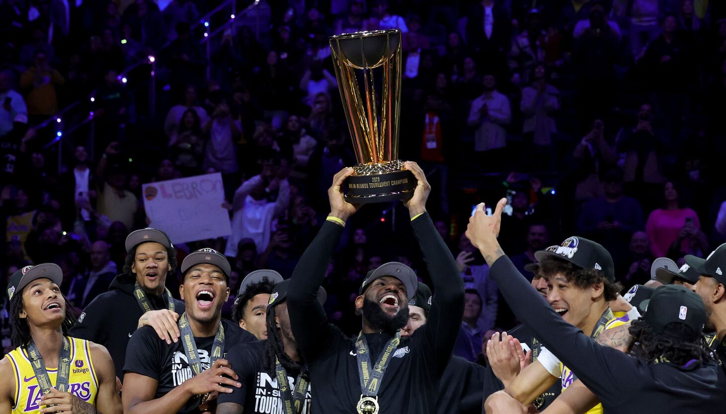 NextImg:Anthony Davis leads Lakers to NBA In-Season Tournament title over Pacers