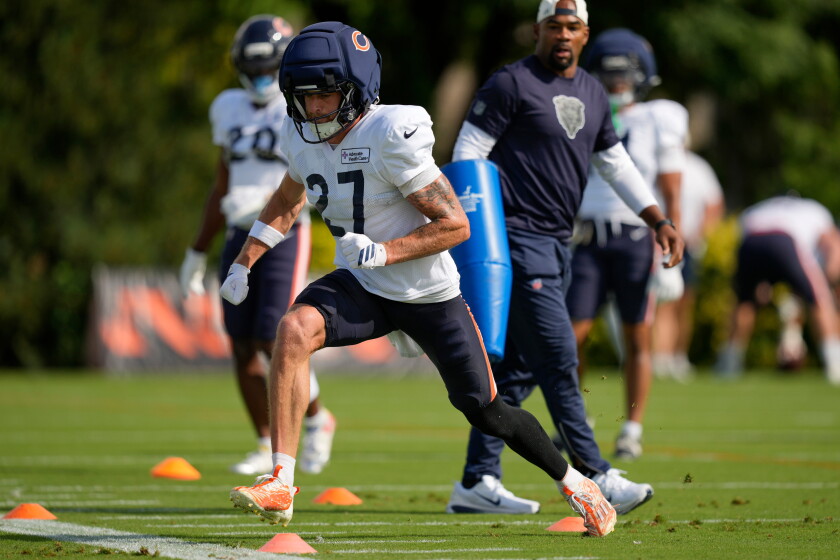 Chicago Bears' wide receiver Kaden Davis runs a drill during a joint NFL football practice with the Cincinnati Bengals, Thursday, Aug. 20, 2026, in Cincinnati. (AP Photo/Carolyn Kaster) ORG XMIT: OHCK143