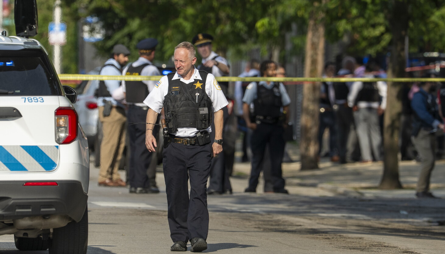 2 killed, 7 hurt so far in Chicago shootings over Fourth of July weekend