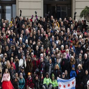 Chicagoans re-create a historic photo of the Art Institute of Chicago. | Provided by the Art Institute