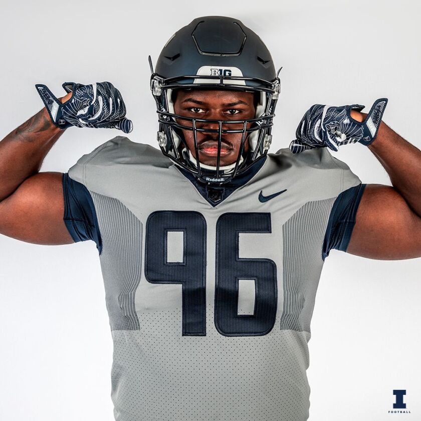 illinifootball_uniforms_1000x1000_2gray_pose.jpg