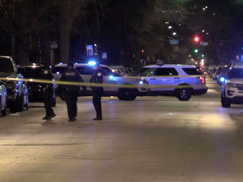 Police investigate a shooting about 1 a.m. Thursday, November 22, 2018 in the 4400 block of West Jackson Avenue in Chicago. | Justin Jackson/ Sun-Times