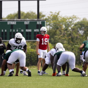 CSUFOOTBALL_260806-016A.jpg