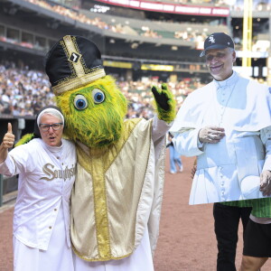 SOXPOPEHAT_260812-04.jpg