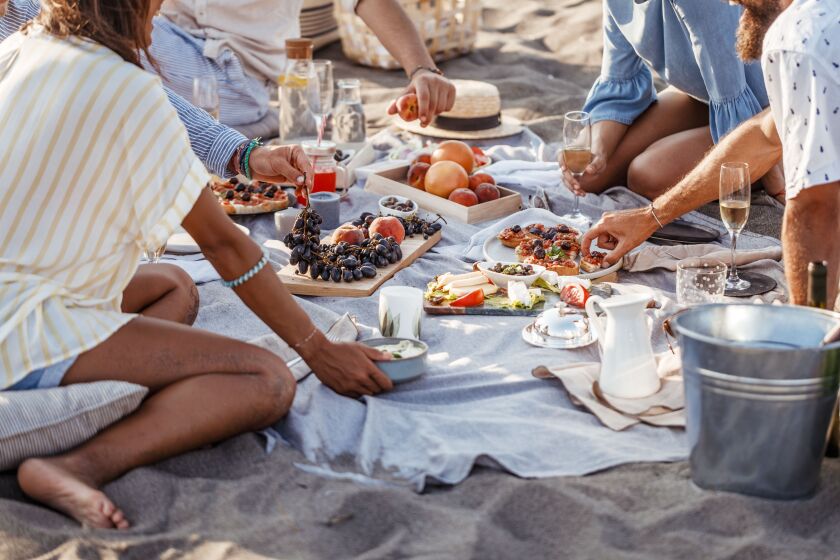 If you’re bringing food and beverages to the beach, be sure to dispose of all trash in recepticles on your way out.