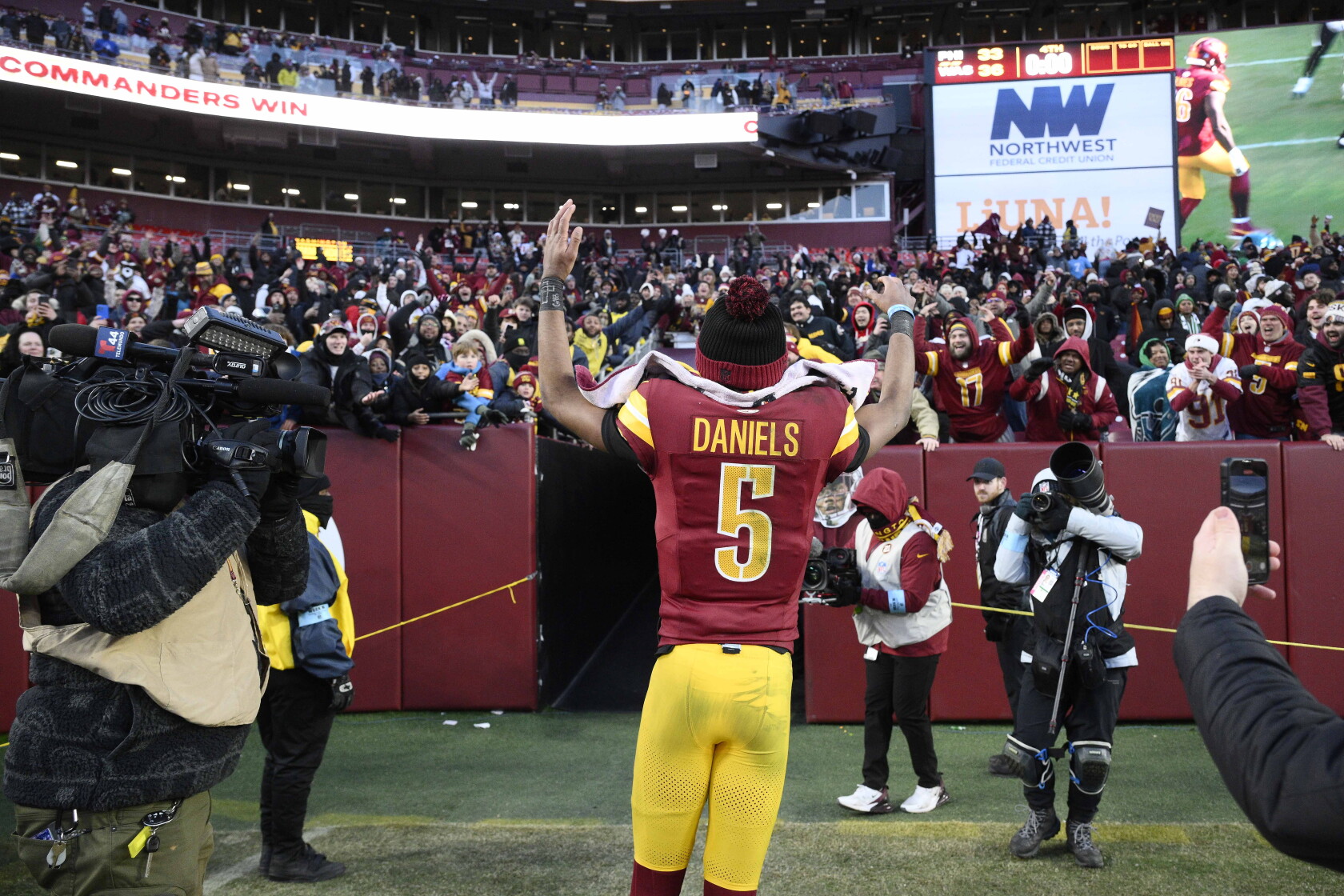 Commanders Second Rookie Qb Rating the rookies: QB Jayden Daniels rallies Commanders to last-minute ...