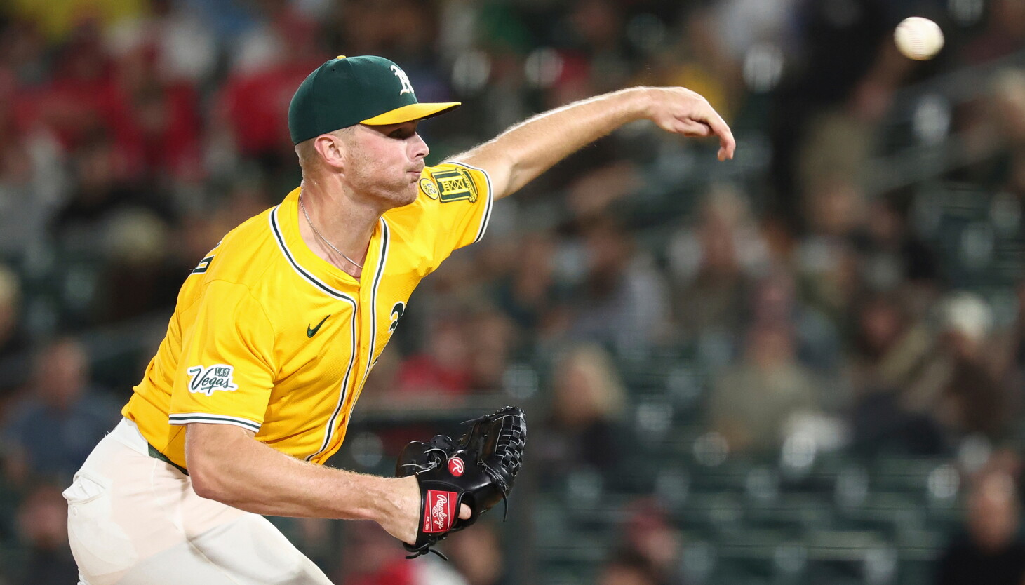 Left-hander Sean Newcomb ready to eat innings for White Sox Left-hander Sean Newcomb ready to eat innings for White Sox