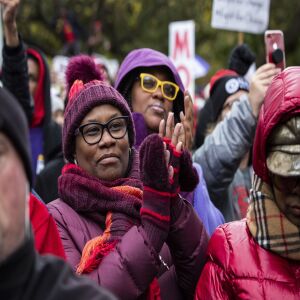 Striking Chicago Teachers Union and SEIU Local 73 members listen to presidential candidate U.S. Sen. Elizabeth Warren’s (D-MA) speech during a rally on the picket line outside Oscar DePriest Elementary School on the West Side, Tuesday morning.