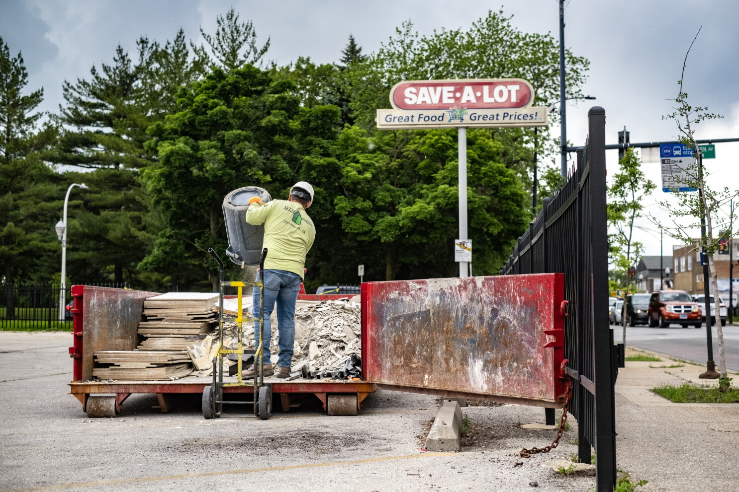 save a lot tobacco store Shed, 398 Southland Dr, #130, Lexington, KY 40503-1825, US Save A Lot operator Yellow