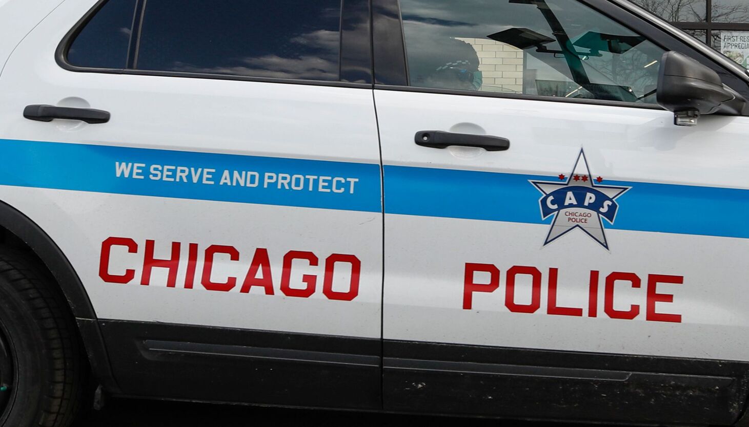 NextImg:Woman shot, killed in Humboldt Park