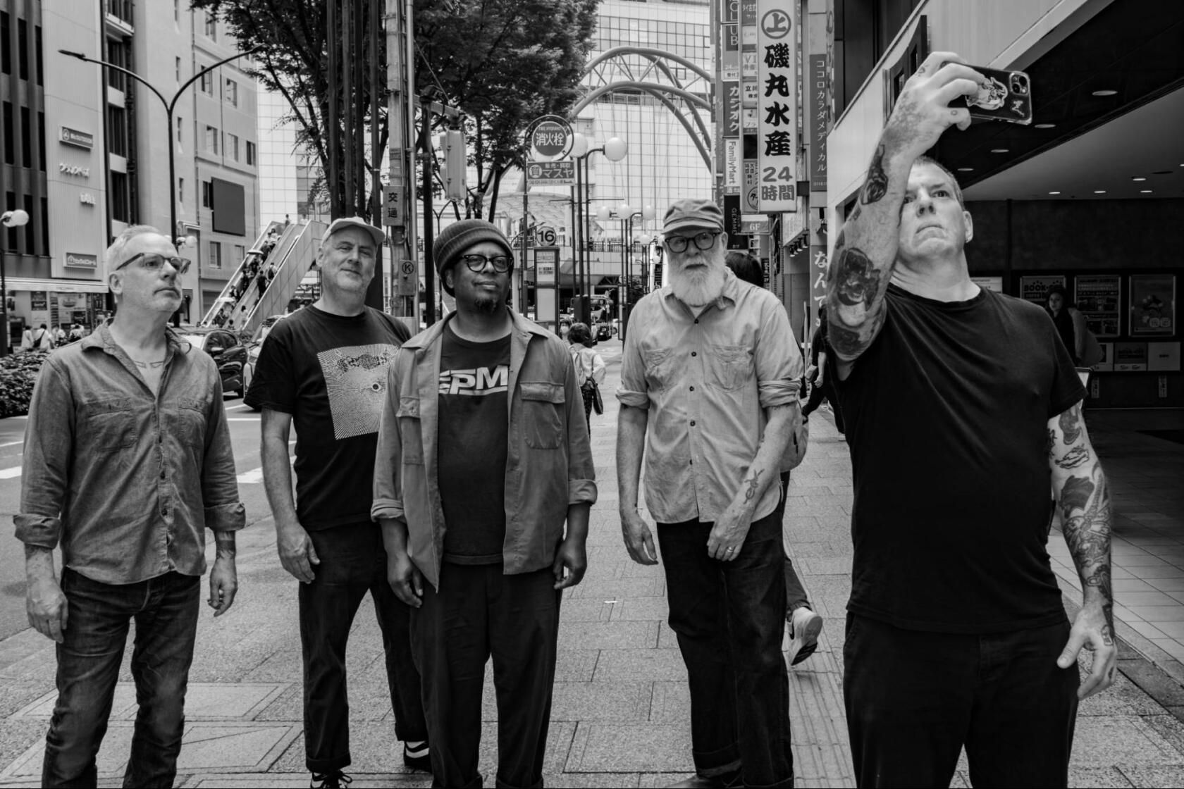 Experimental post-rockers Tortoise back in Chicago after first new ...