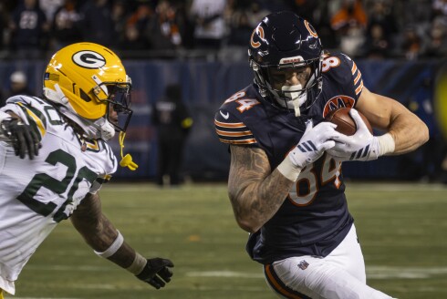 Bears tight end Colston Loveland runs with the ball after catching a pass during the fourth quarter against the Green Bay Packers at Soldier Field on Saturday, Dec. 20, 2025.