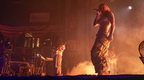 Rhian Teasdale with Wet Leg performs at the Aragon Ballroom located in the Uptown neighborhood, Tuesday, Dec. 9, 2025.