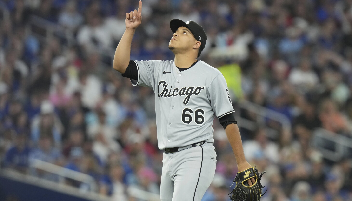 White Sox Roster Shuffle Hits Overdrive White Sox Roster Shuffle Hits Overdrive