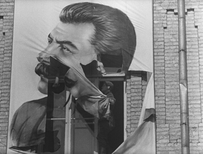BABI_YAR._CONTEXT_b_w_Stalin_banner_torn_down.jpg