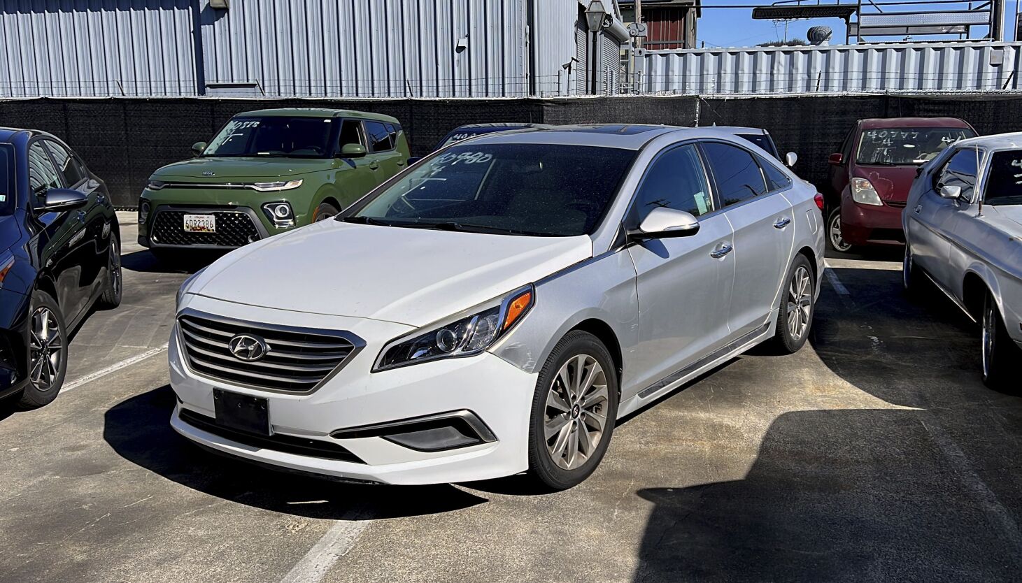 NextImg:Chicago files lawsuit against Kia, Hyundai over increase in car thefts