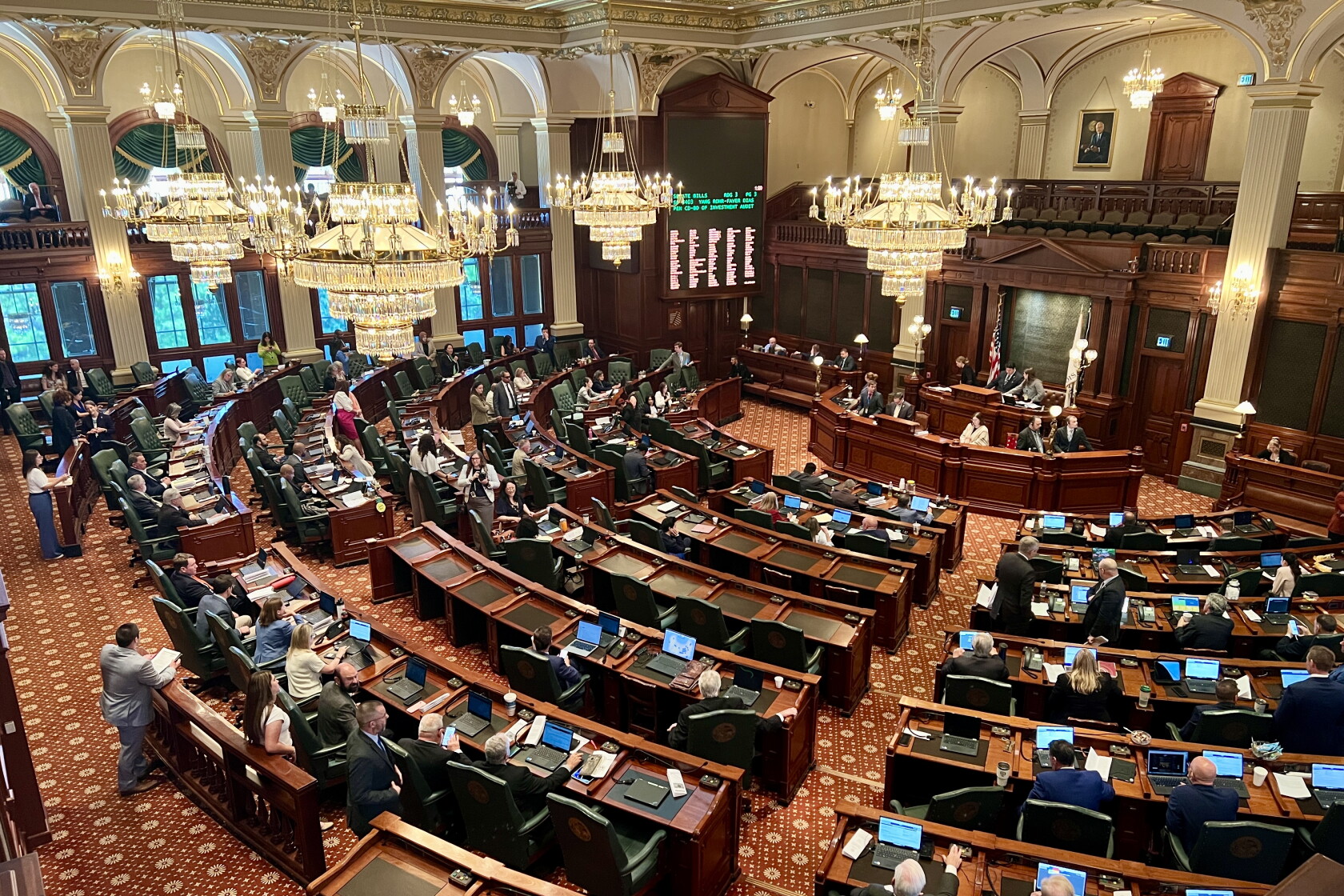 Springfield Representatives Bears stadium bill, Illinois budget in the balance as Springfield ...