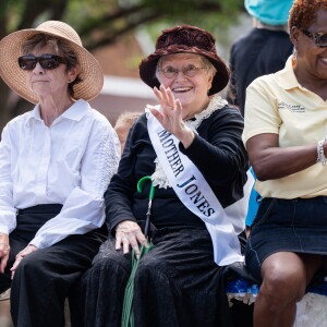 LABORPARADE_260906-3.jpg