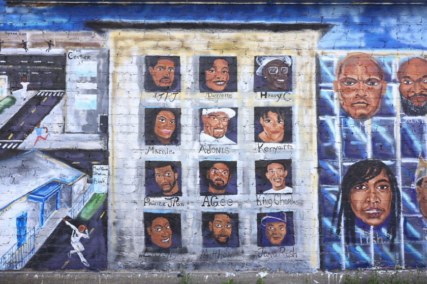 MURALS-ROSELAND_260503-10.jpg