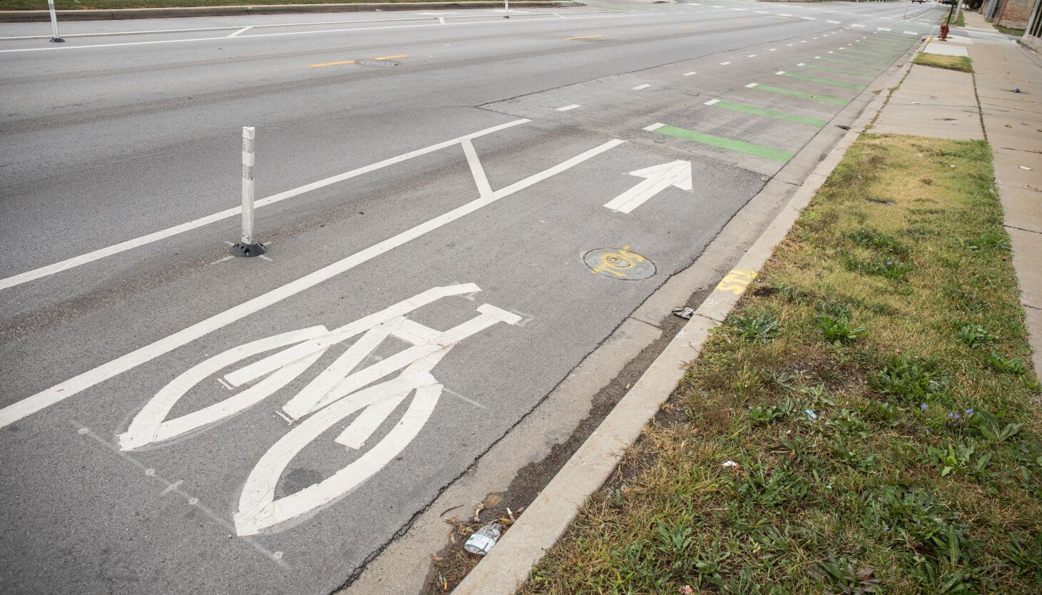 NextImg:City Council committee moves to make streets safer for pedestrians and cyclists