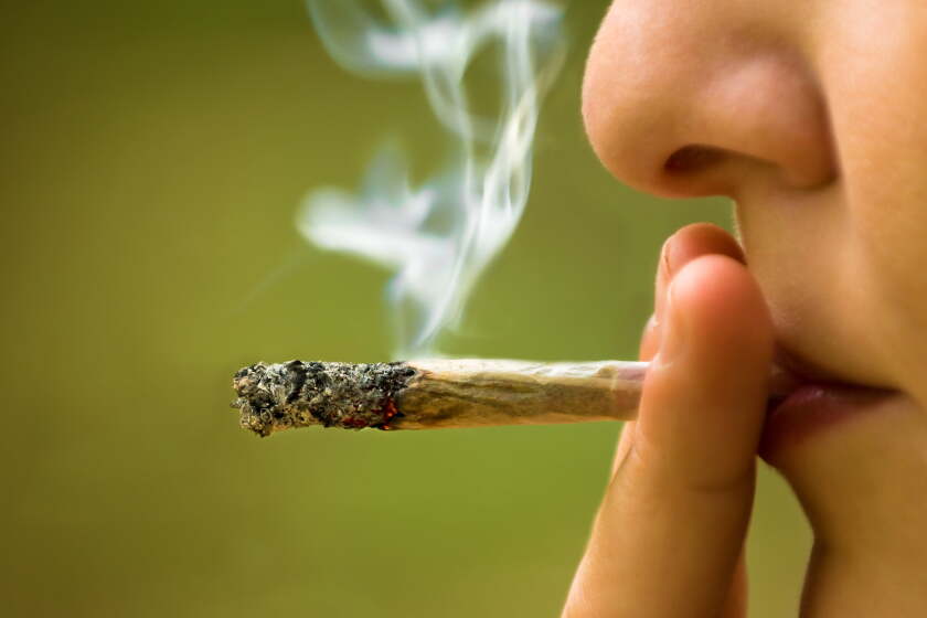 doctors who smoke cigarettes reddit The other day, someone apparently born in the present century posted a photo of an ash tray in the What Is It? section of Reddit, a stunning reminder of how precipitously tobacco The Doctors' Choice Is America's