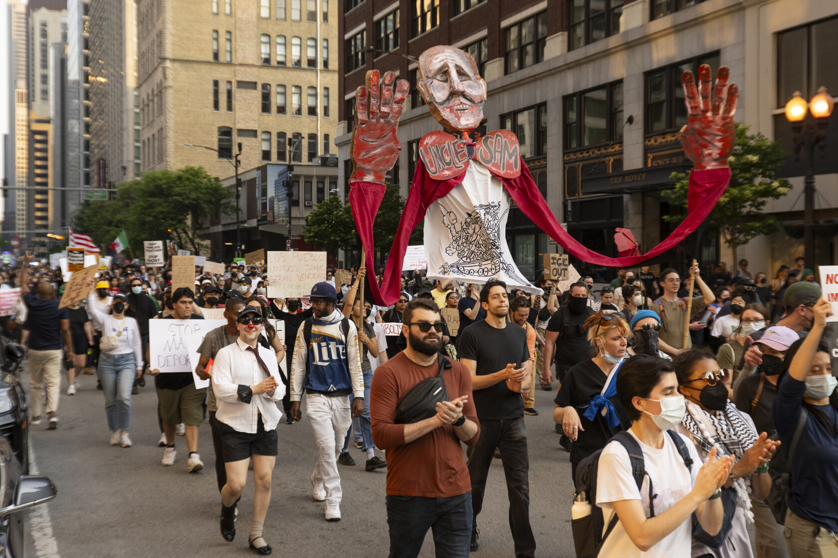 Protest Puppet Puppet show of Palestinian solidarity - Chicago Sun-Times