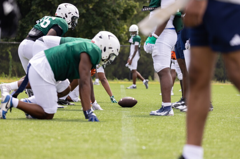 CSUFOOTBALL_260806-022.jpg