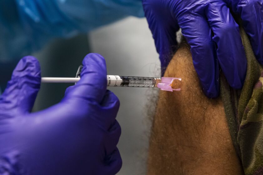 VACCINES_11XX20_07.jpg