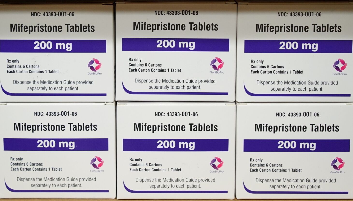 NextImg:Supreme Court temporarily extends access to abortion pill