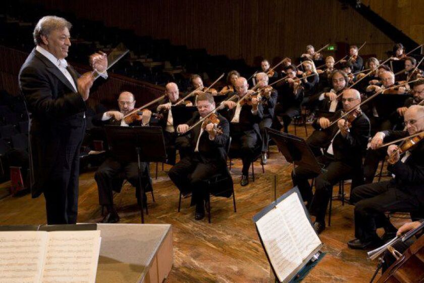Maestro Zubin Mehta will lead the Israel Philharmonic in a concert at Chicago’s Symphony Center on Nov. 15.