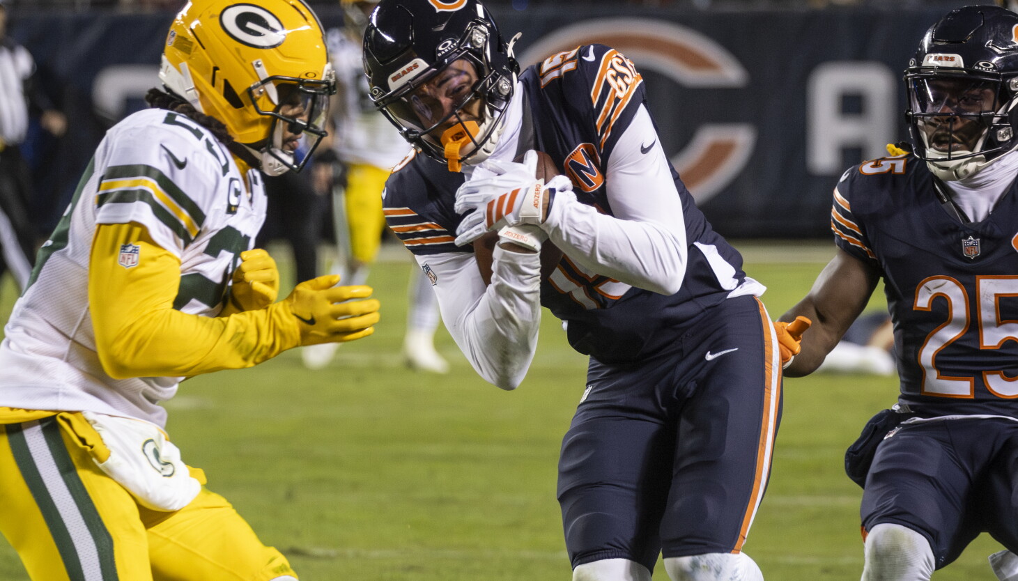 Rivalry resumes: What to watch for in Bears-Packers when each team has the ball