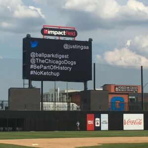 The Chicago Dogs scoreboard socializes, May 25, 2018. | Miriam Di Nunzio/For the Sun-Times
