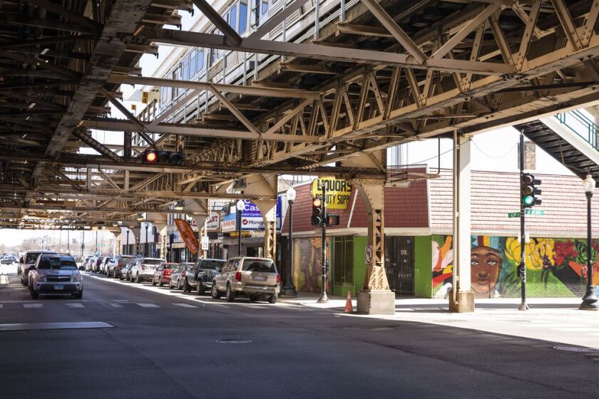 Businesses are more plentiful in east Woodlawn than in the western part of the neighborhood. Cottage Grove is the dividing line. | Ashlee Rezin/Sun-Times