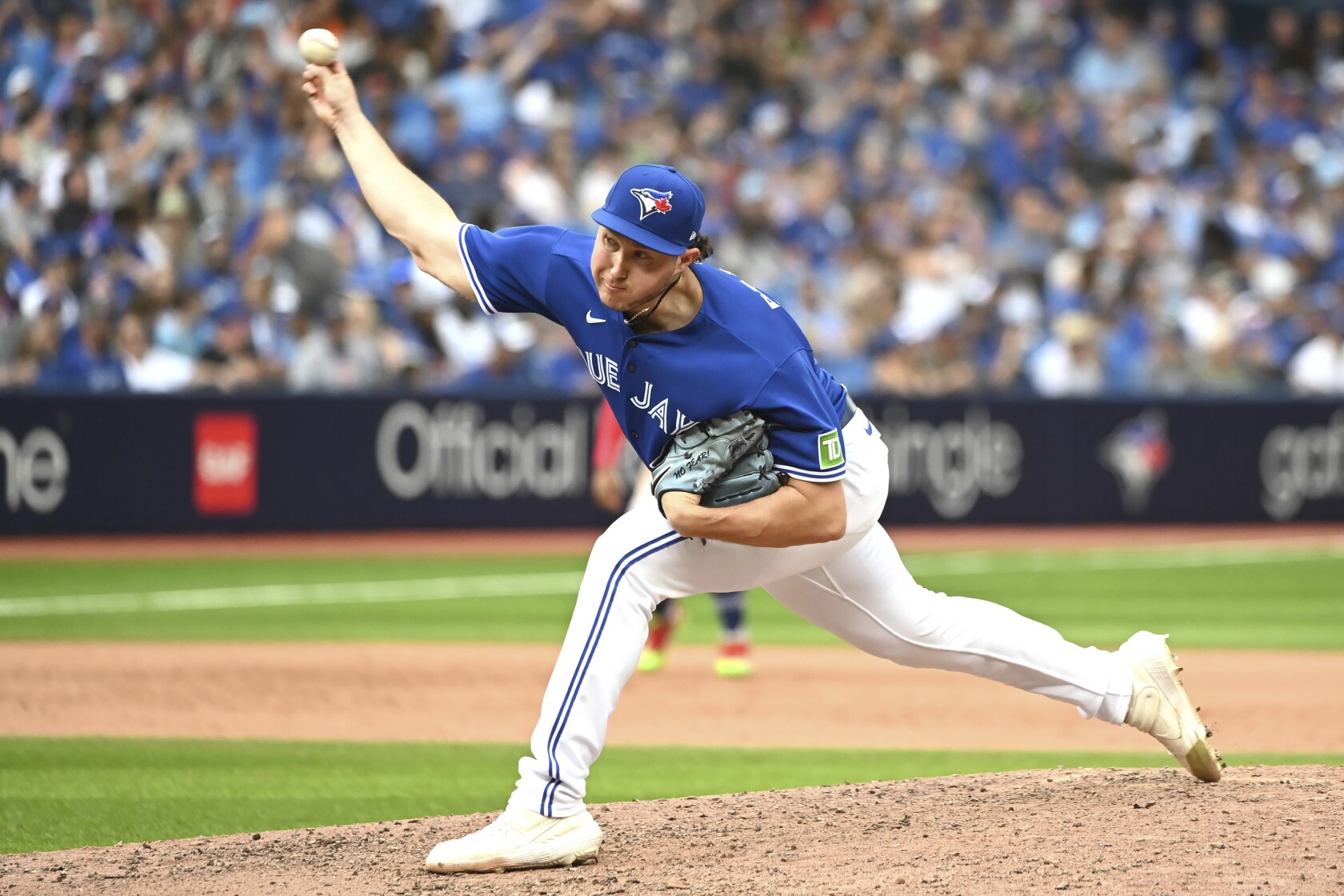Cubs' trade-deadline moves open with acquisition of Blue Jays reliever ...