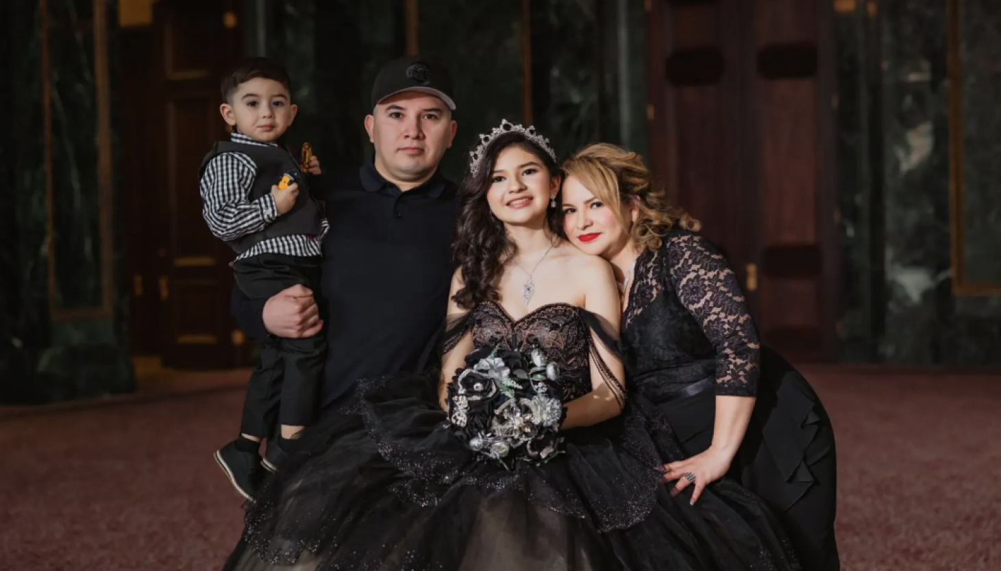 Chicago teen who battled cancer while fighting for father's release from ICE detention dies