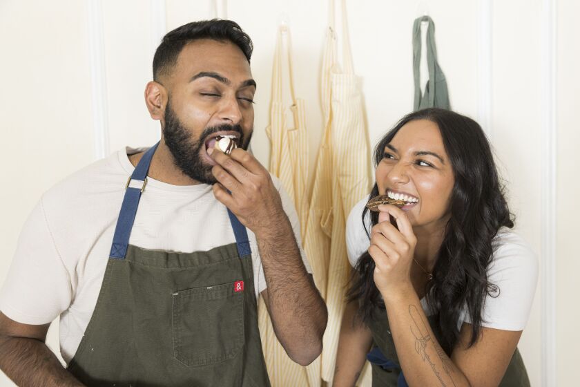 Chicago-area siblings head to finale on Peacock series 'Baking It' ?url=https%3A%2F%2Fcdn.vox cdn.com%2Fthumbor%2F1 mJNo3YtQXTwQZCpiGuALeS63w%3D%2F0x0%3A6122x4083%2F6122x4083%2Ffilters%3Afocal%283061x2042%3A3062x2043%29%2Fcdn.vox cdn.com%2Fuploads%2Fchorus asset%2Ffile%2F24319779%2FBAKING 010423 07
