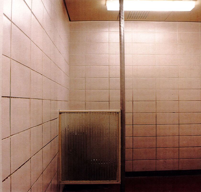 This is the holding cell behind Courtroom 106 at the Cook County regional courthouse in Markham where a woman being held there was raped by two male detainees in 2017 in incidents that exposed major security lapses by Cook County Sheriff Tom Dart’s office. Some have still not been fixed.
