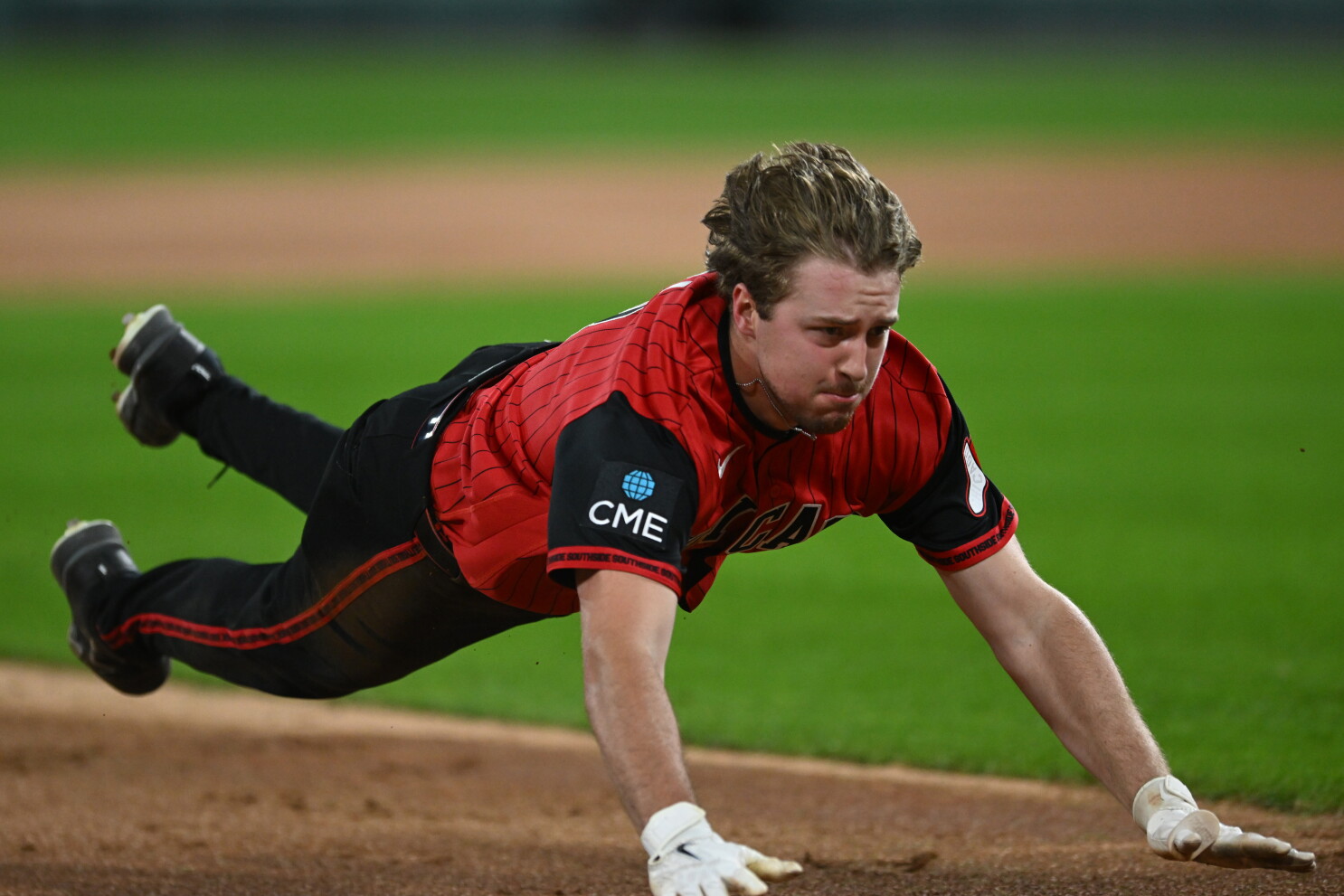 Sean Burke pitching during the White Sox playoff push
