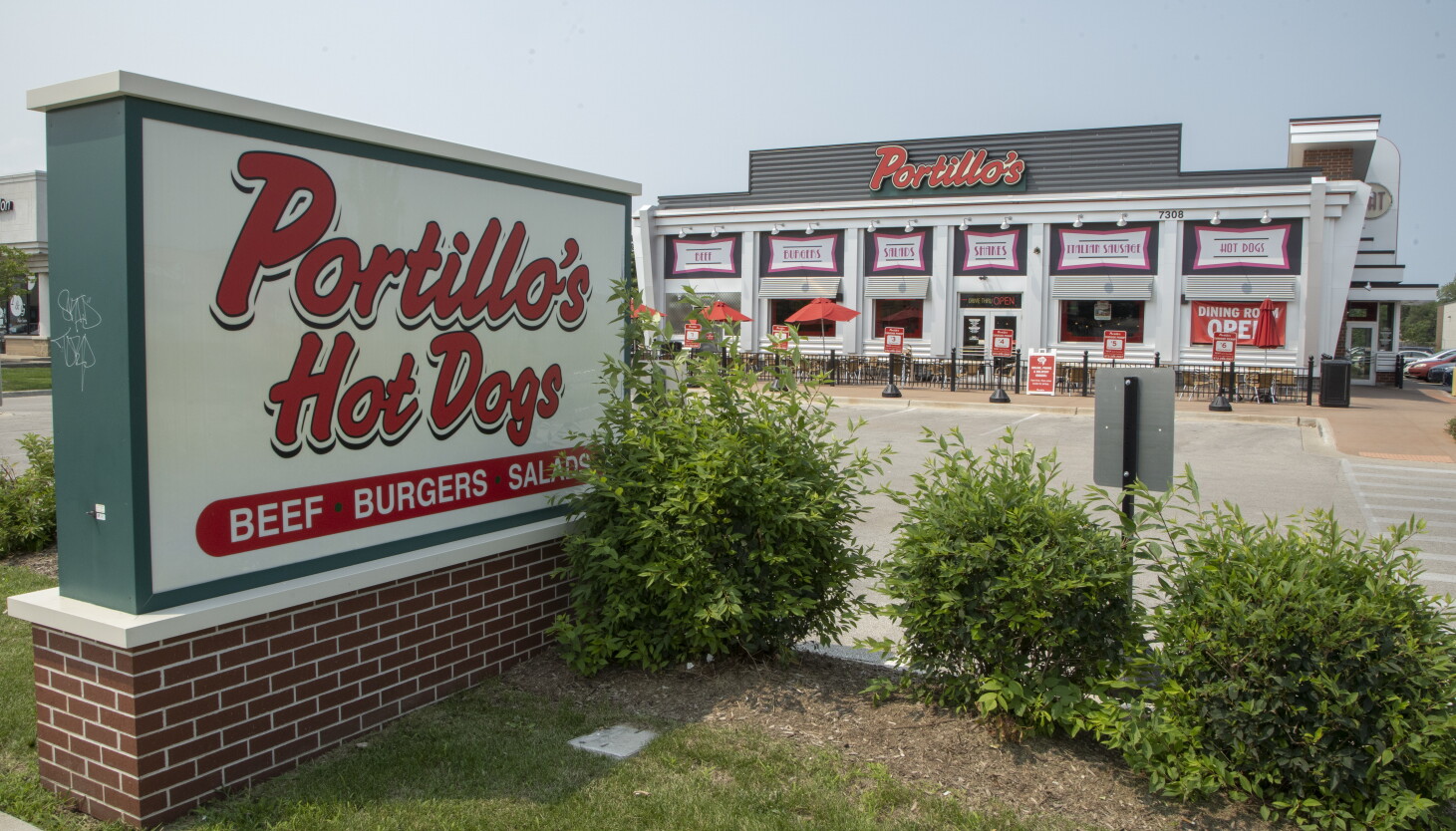 Portillo's CEO Michael Osanloo resigns immediately