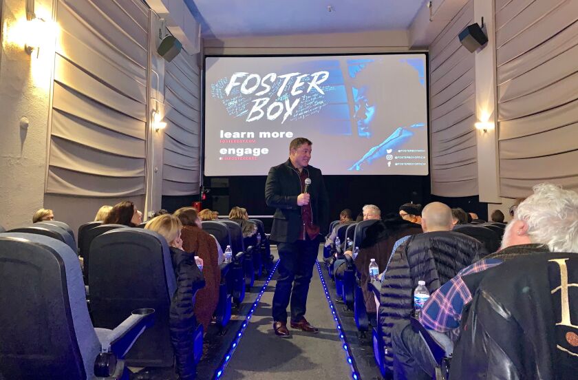 Jay_Deratany_at_Foster_Boy_showing_at_Wilmette_Theatre.jpg
